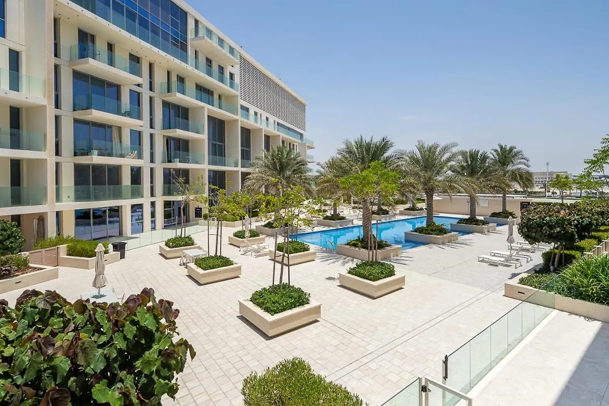 Frank Porter - Al Saadiyat Island Abu Dabi